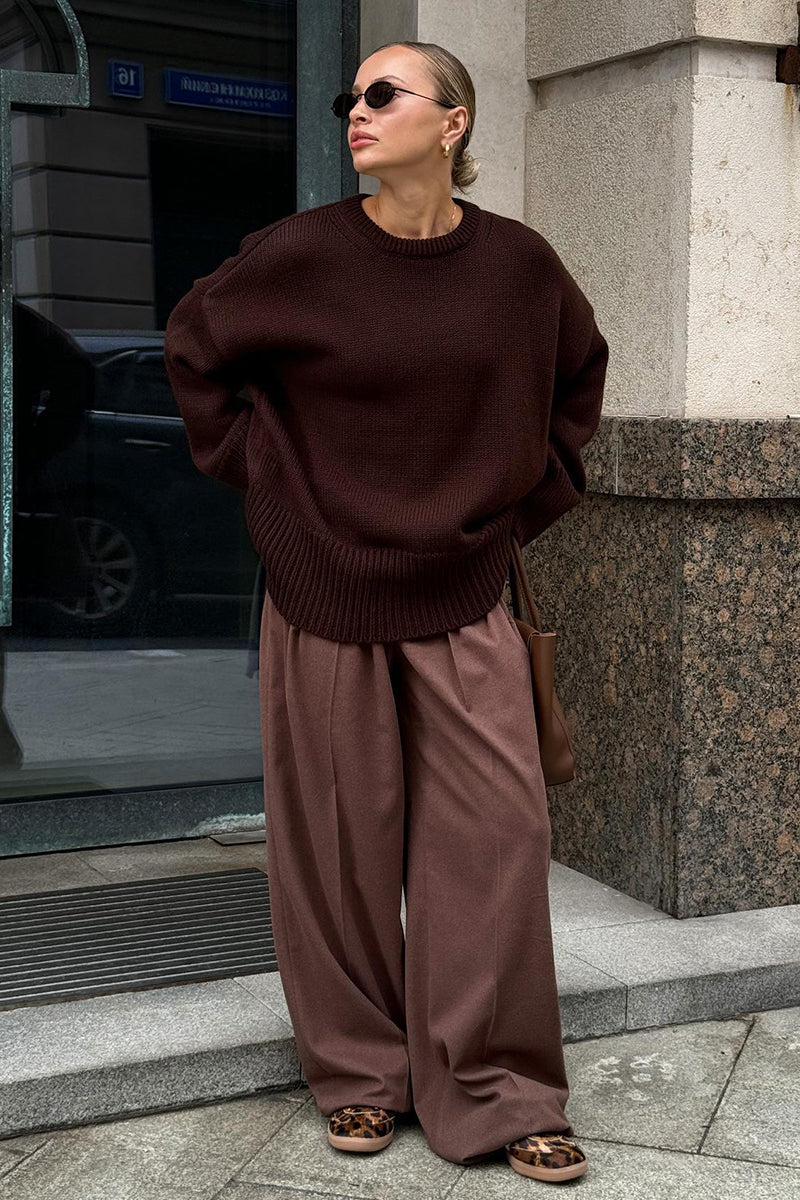 Maglione oversize da donna in maglia color carbone con scollo rotondo