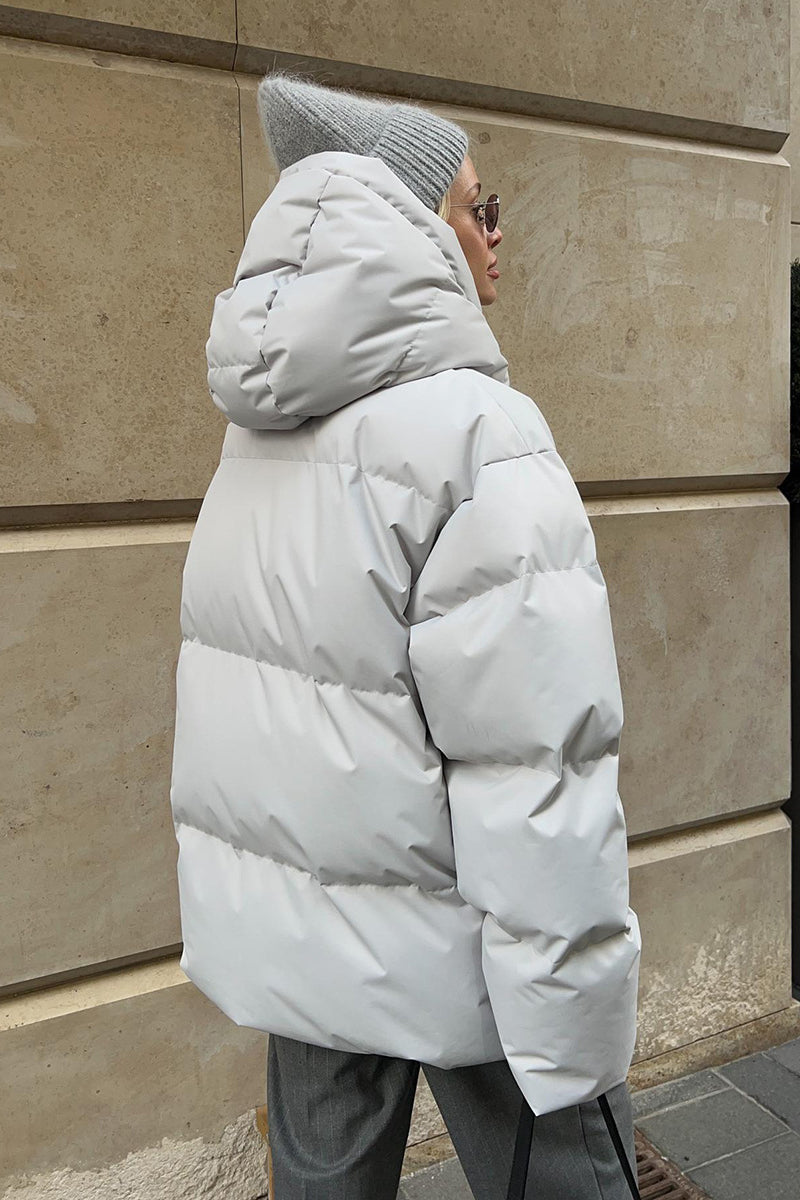 Elegante piumino oversize da donna