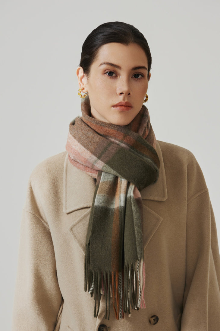 Sciarpa classica a quadri in cashmere con nappe