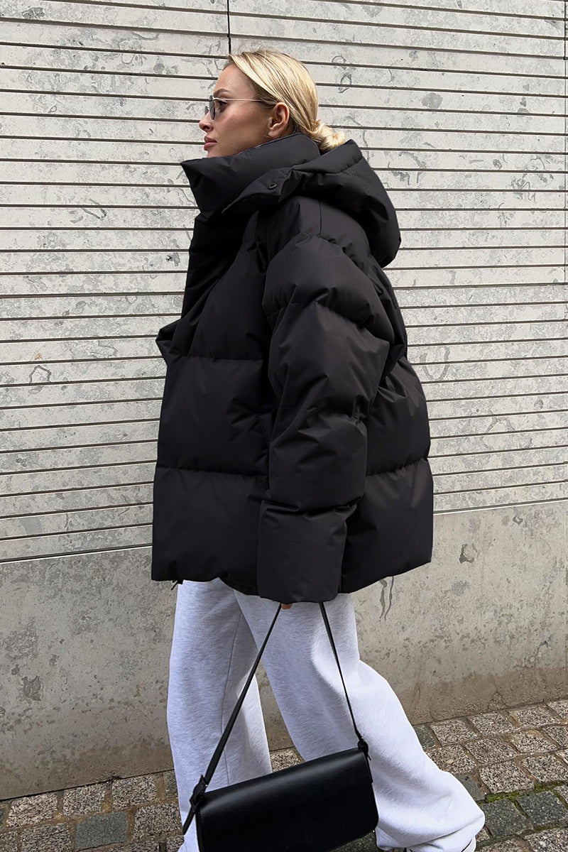 Elegante piumino oversize da donna