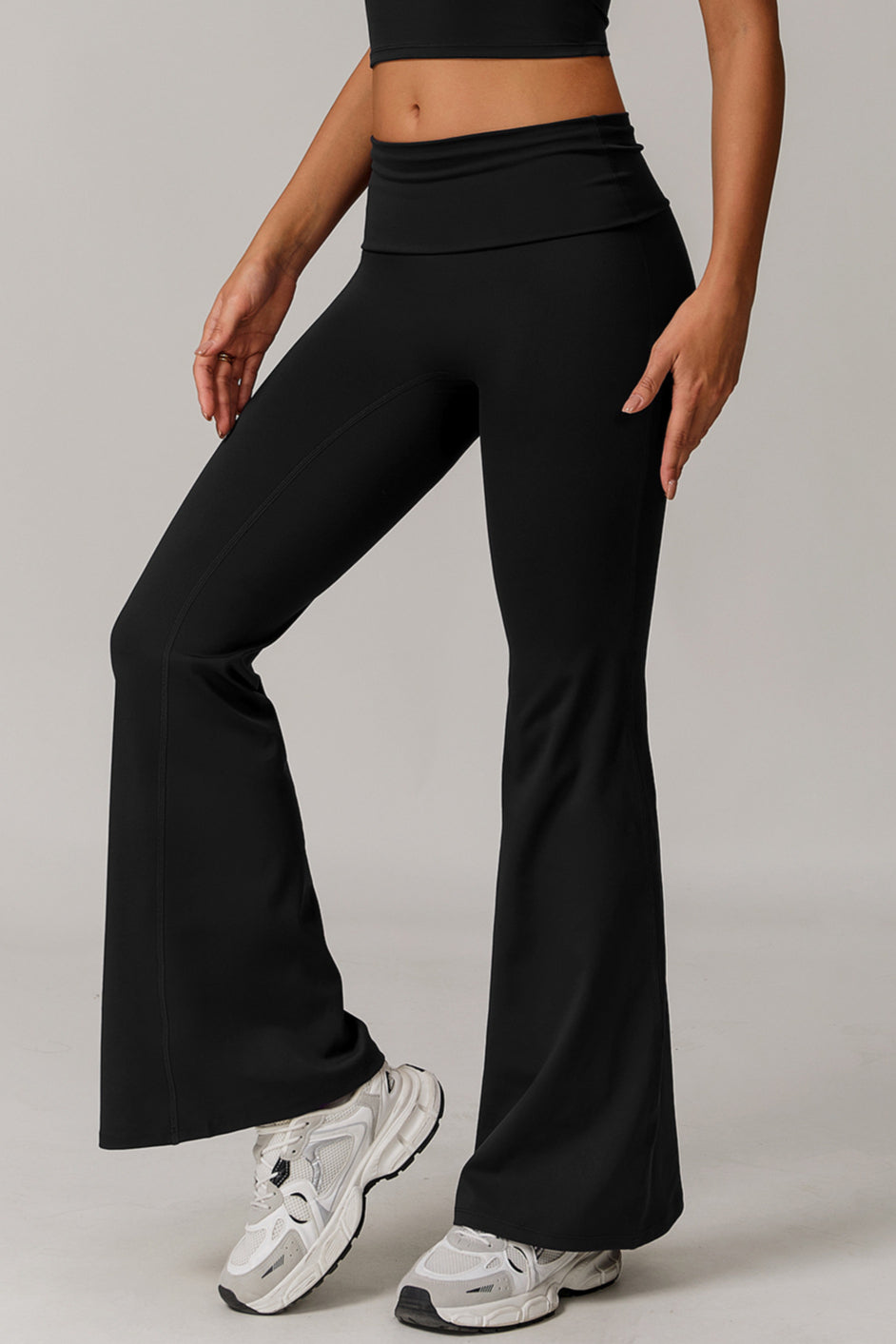 Pantaloni a zampa a vita alta Contour Flow