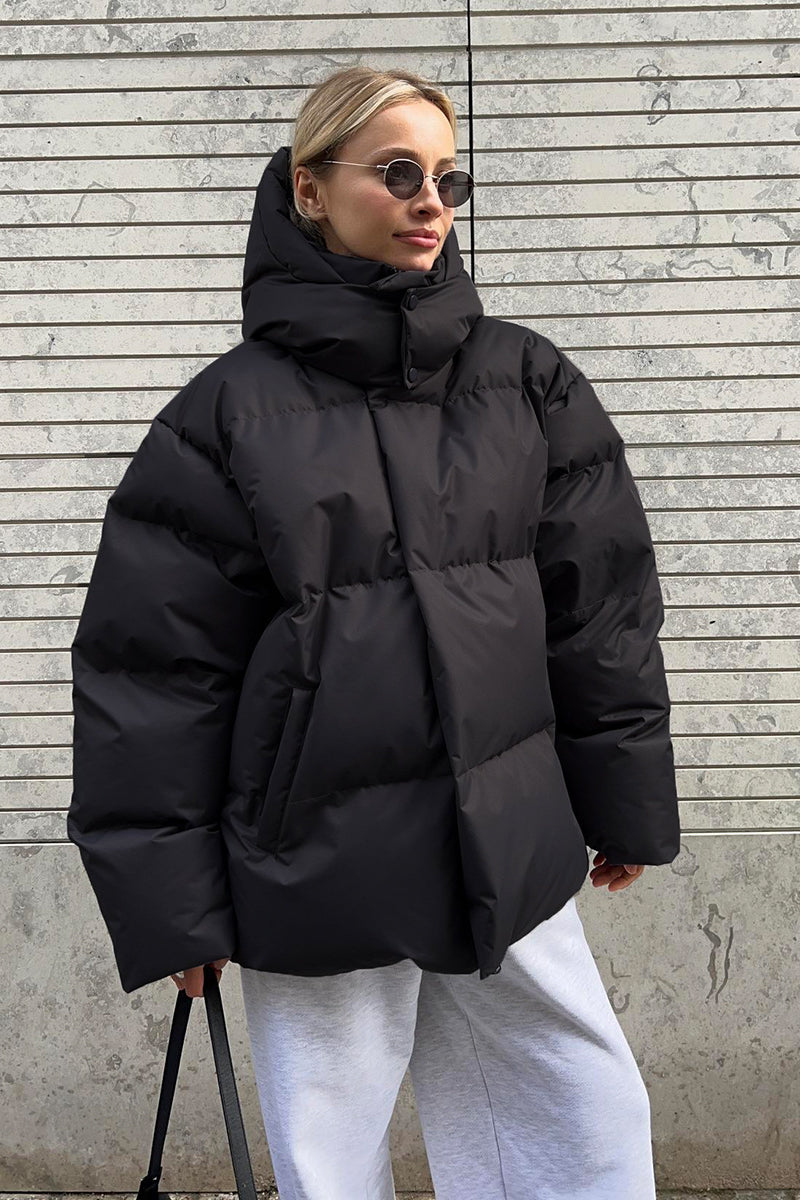 Elegante piumino oversize da donna