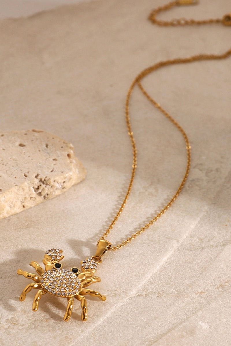 Collana con ciondolo a forma di granchio in oro