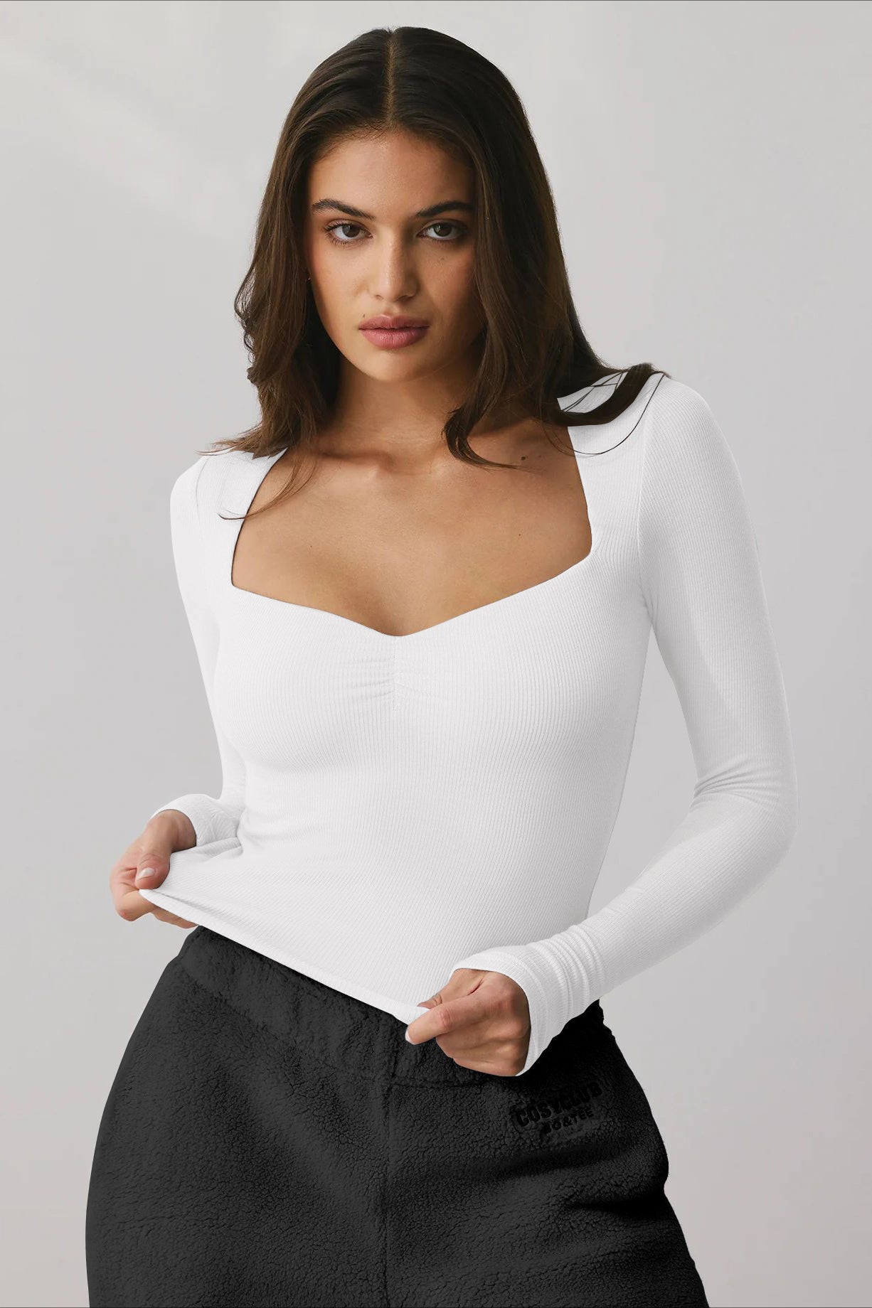Maglione donna a collo quadrato a coste slim fit