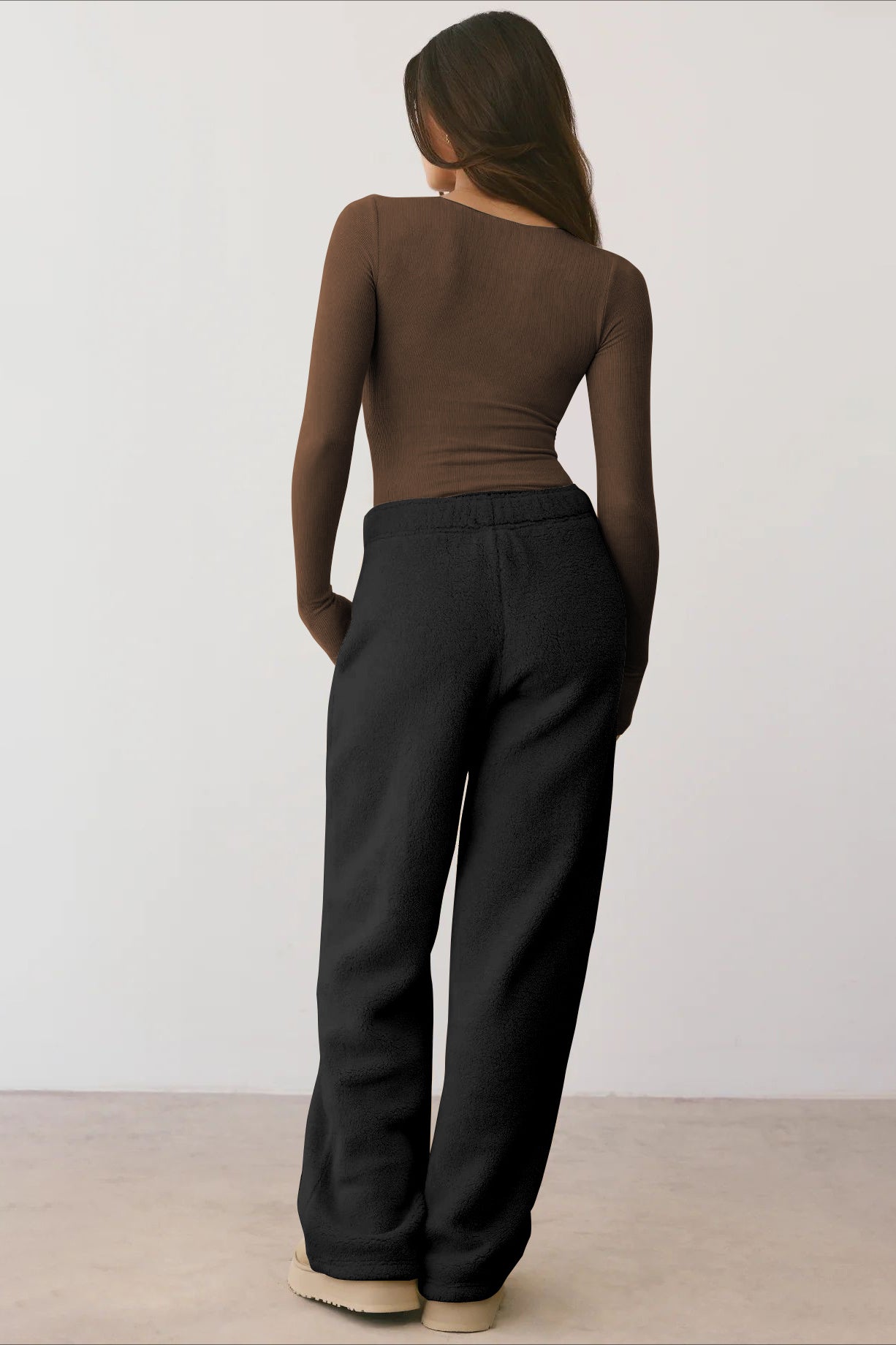 Maglione donna a collo quadrato a coste slim fit