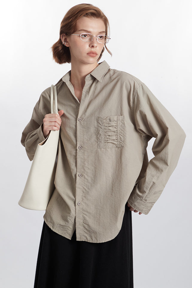 Camicia da donna oversize con bottoni beige