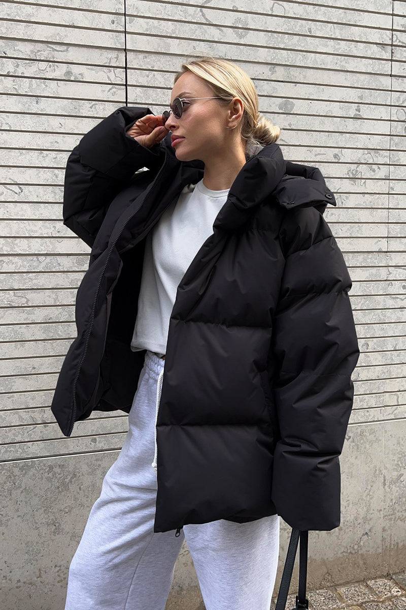 Elegante piumino oversize da donna