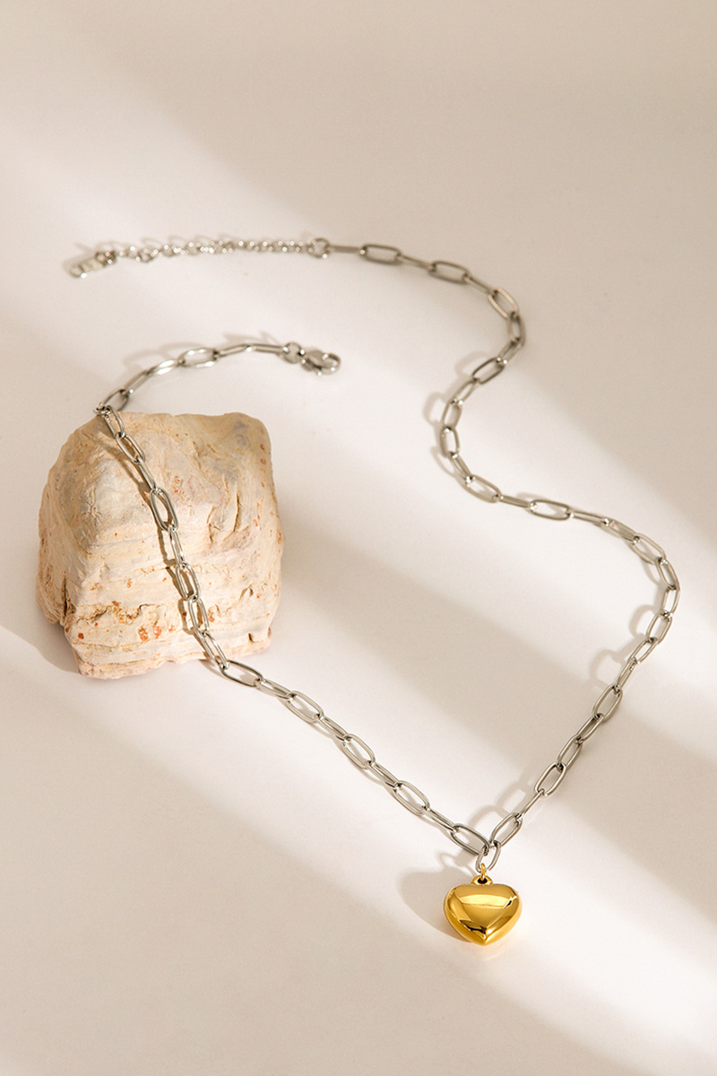 Collana con ciondolo Love in acciaio inossidabile color argento e oro 18K