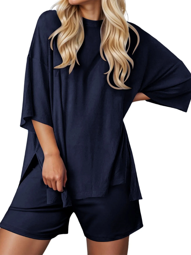 Completo da salotto morbido ed elasticizzato da donna: comodo ed elegante completo da 2 pezzi