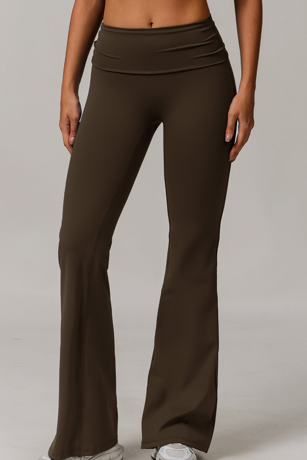 Pantaloni a zampa a vita alta Contour Flow