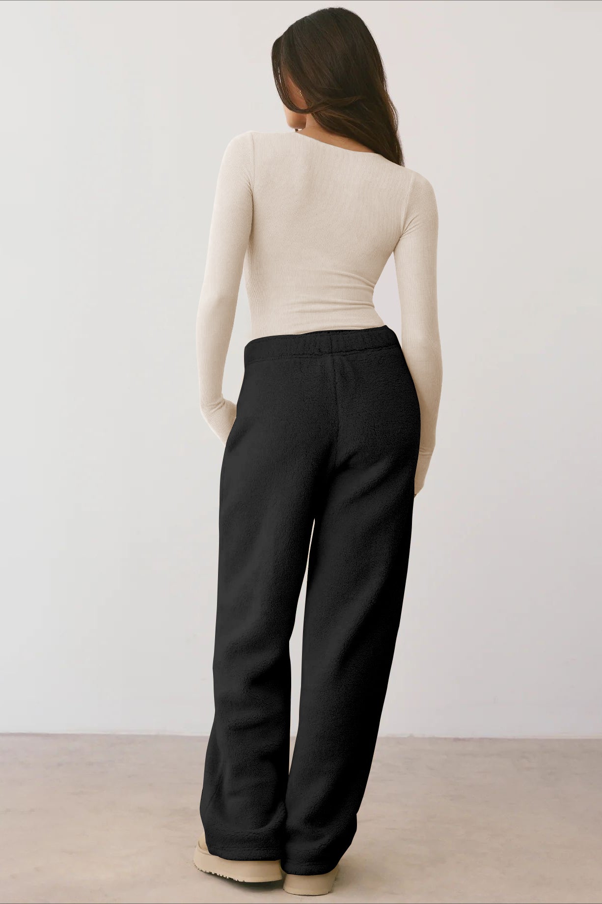 Maglione donna a collo quadrato a coste slim fit