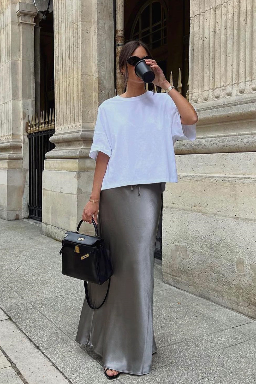 Gonna lunga grigio antracite con cintura annodata