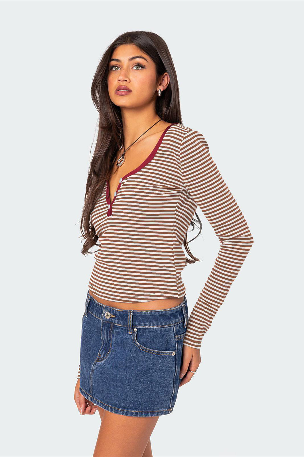 Maglione casual a righe con scollo a V e maniche lunghe