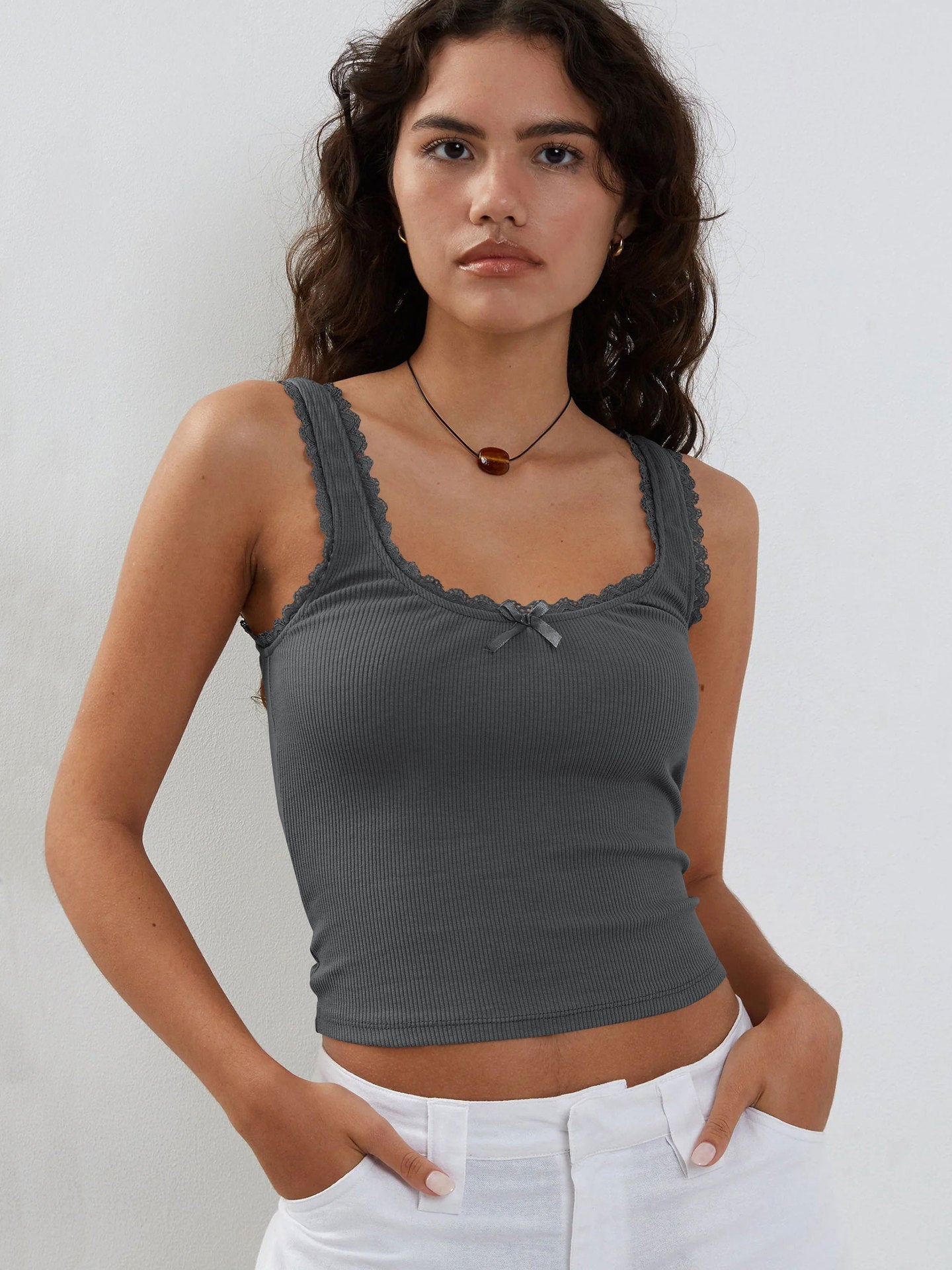 Top corto senza maniche in pizzo grigio antracite