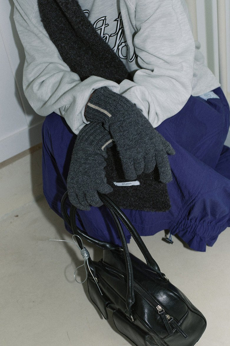 Eleganti guanti invernali in morbida lana