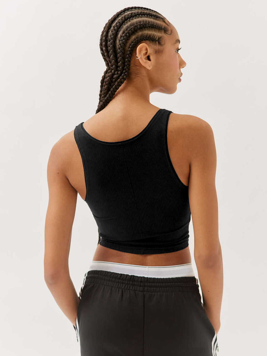 Top corto sexy a coste in maglia nera