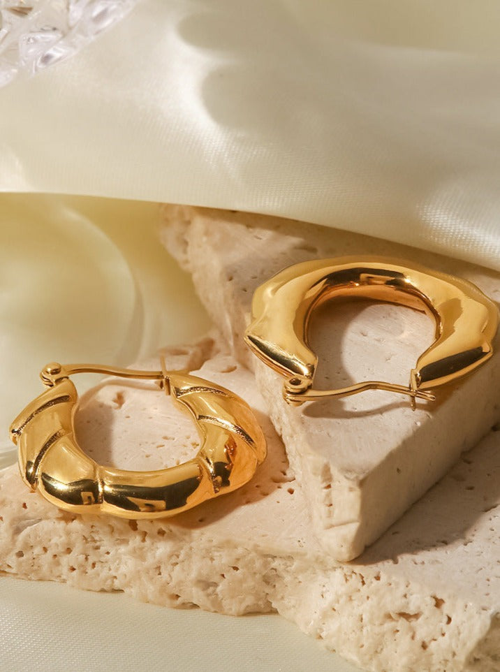 Orecchini di moda circolari irregolari placcati in oro 18 carati