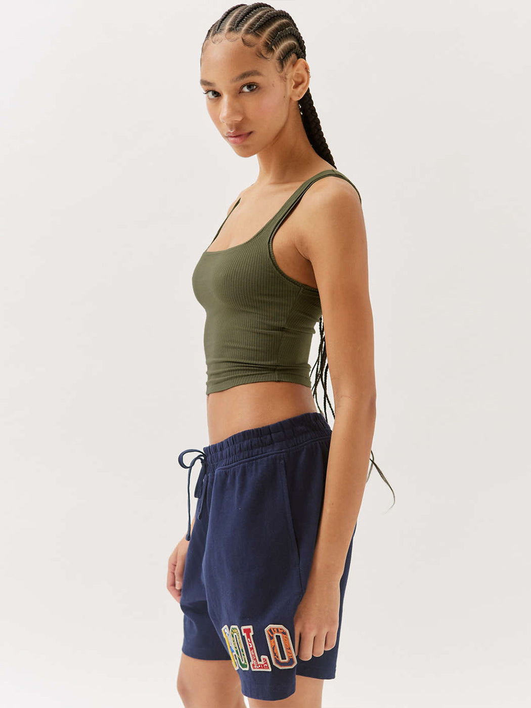 Top corto sexy a coste in maglia verde oliva