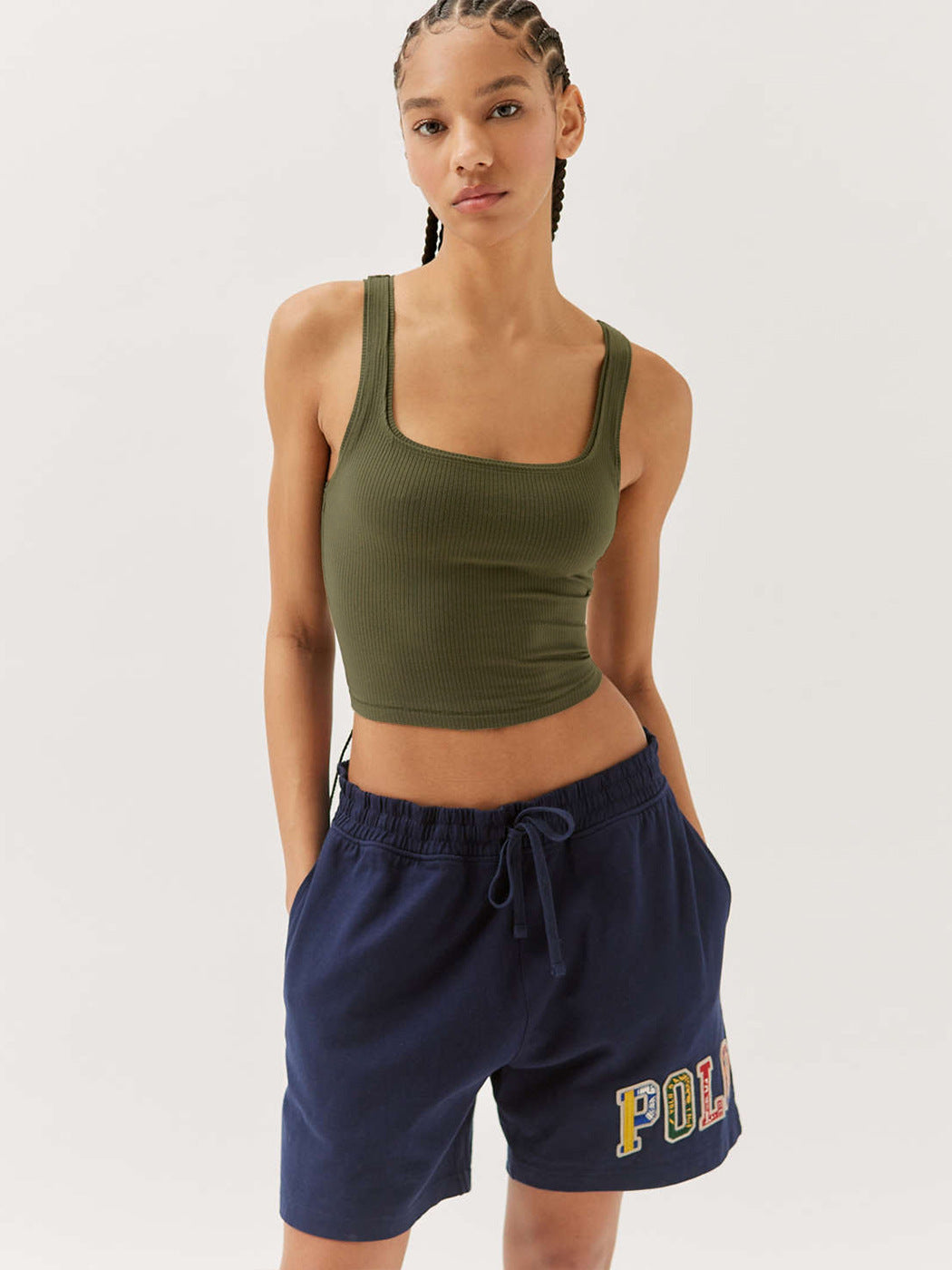 Top corto sexy a coste in maglia verde oliva