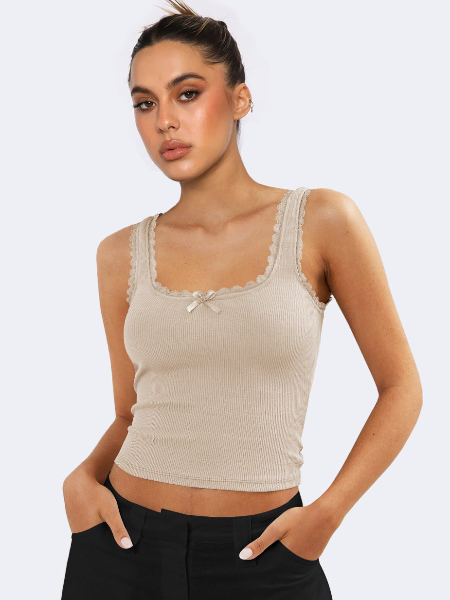 Top corto senza maniche in pizzo con canotta beige