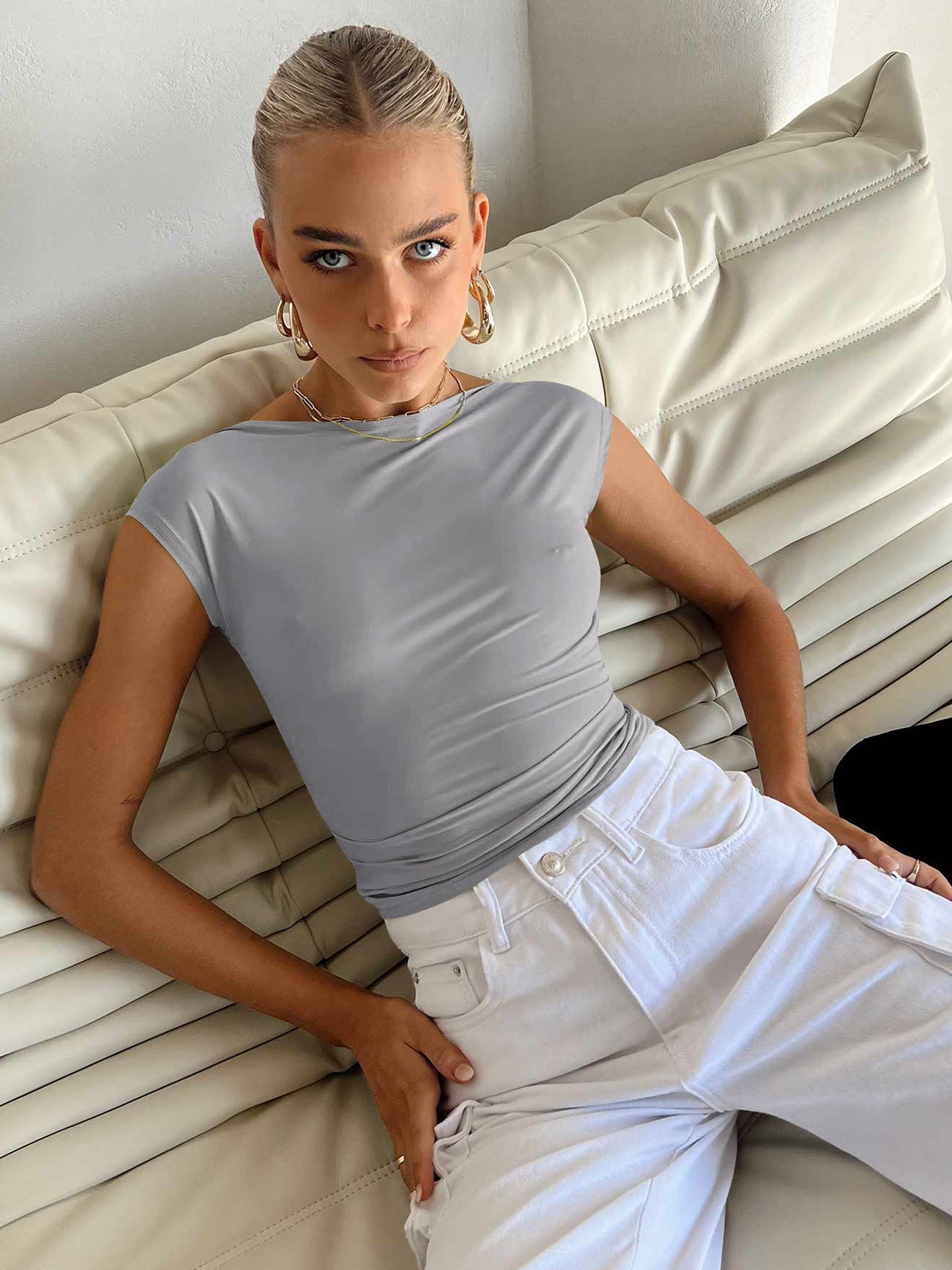 Top corto traspirante aderente con schiena scoperta, elegante e sexy, grigio