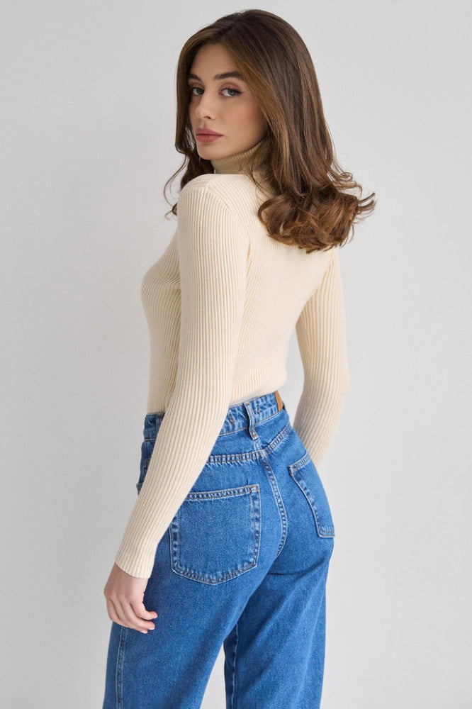 Maglione a collo alto a coste Eterna Contour