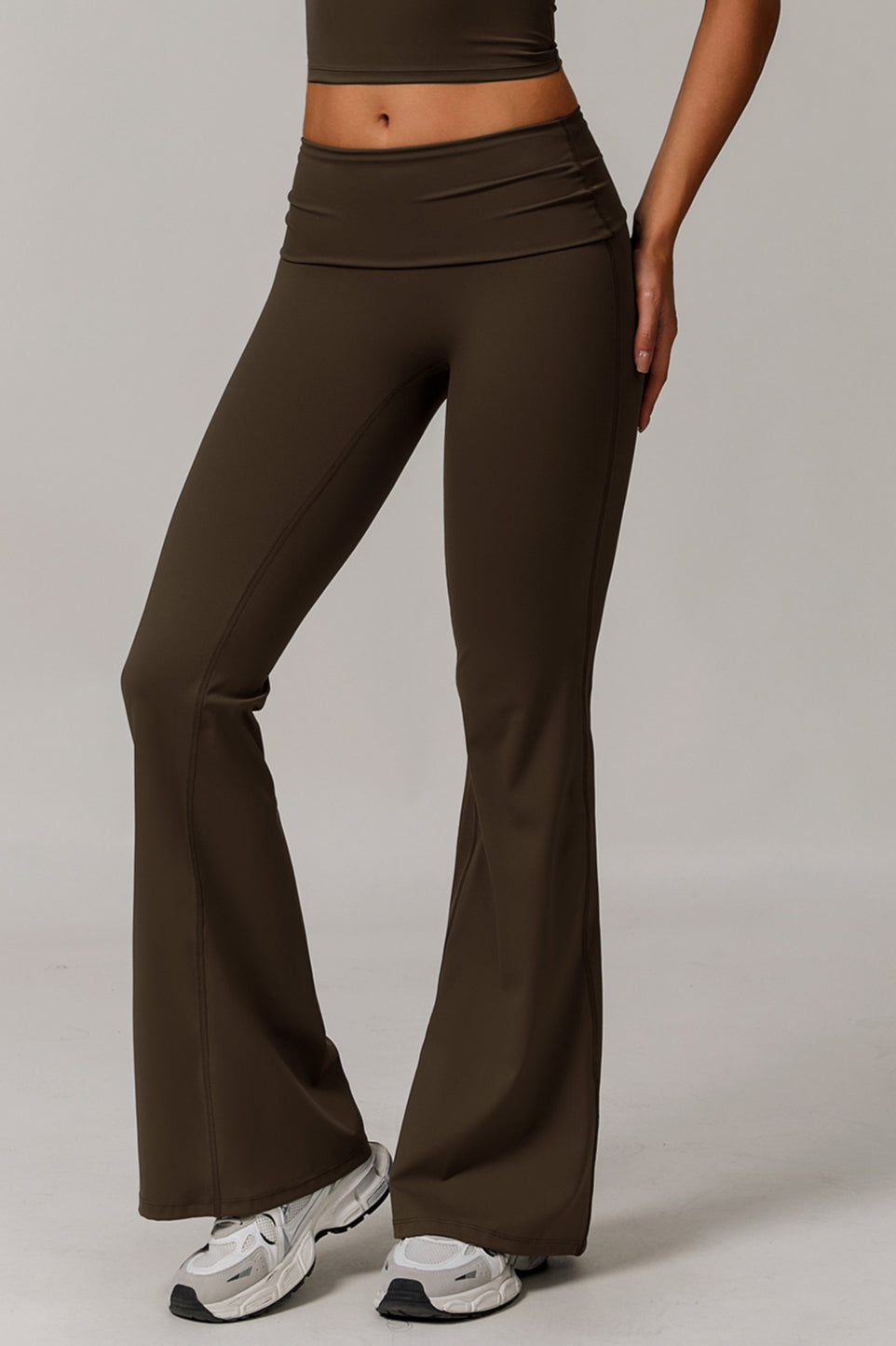 Pantaloni a zampa a vita alta Contour Flow