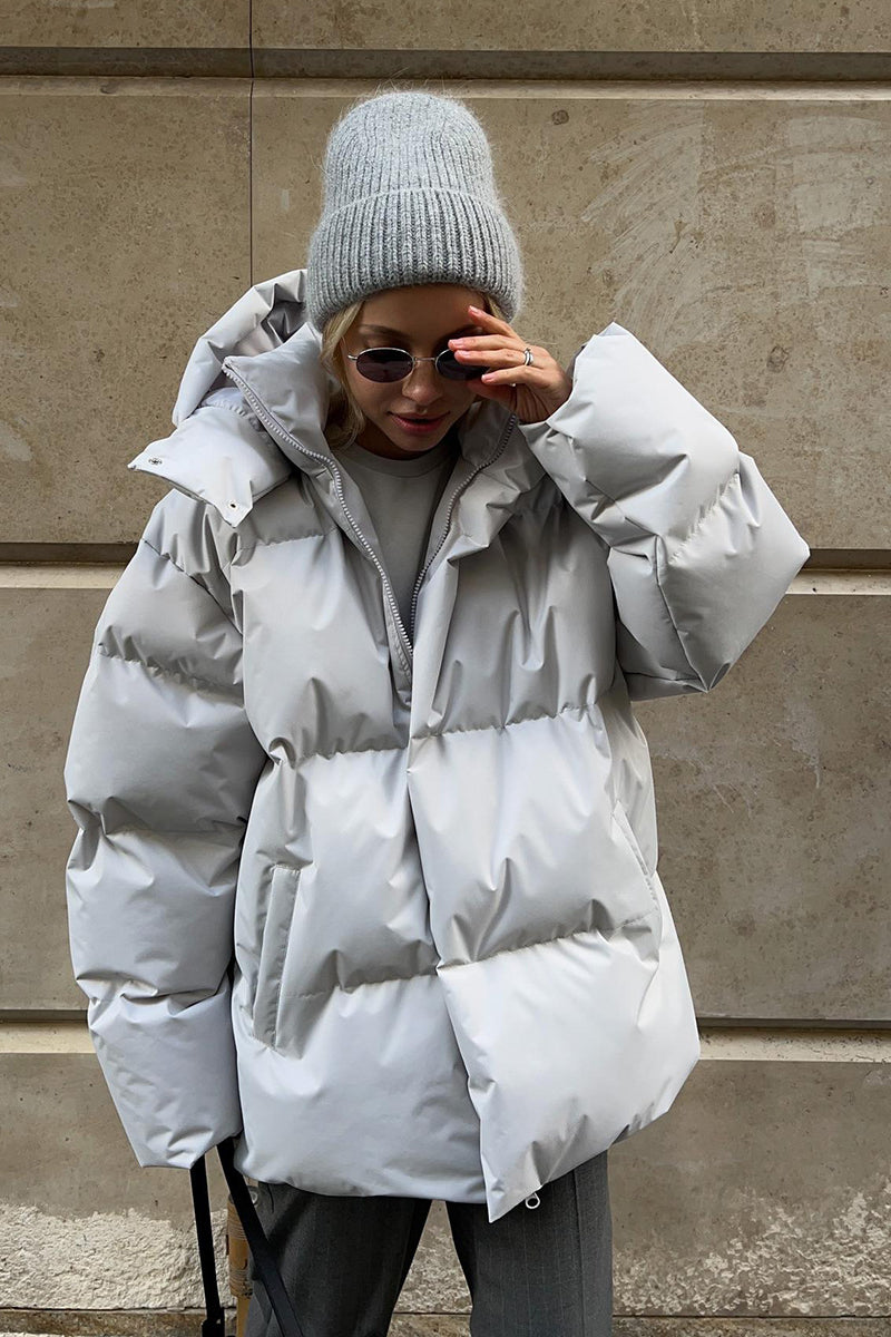 Elegante piumino oversize da donna