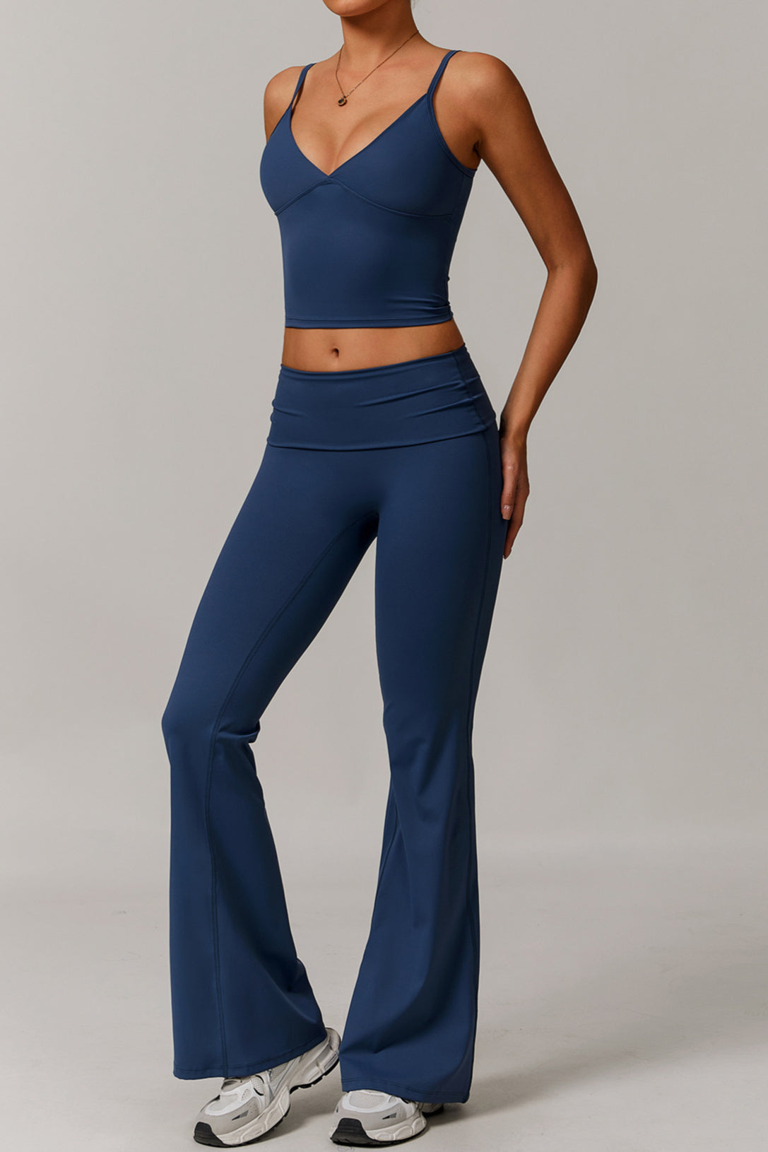 Pantaloni a zampa a vita alta Contour Flow