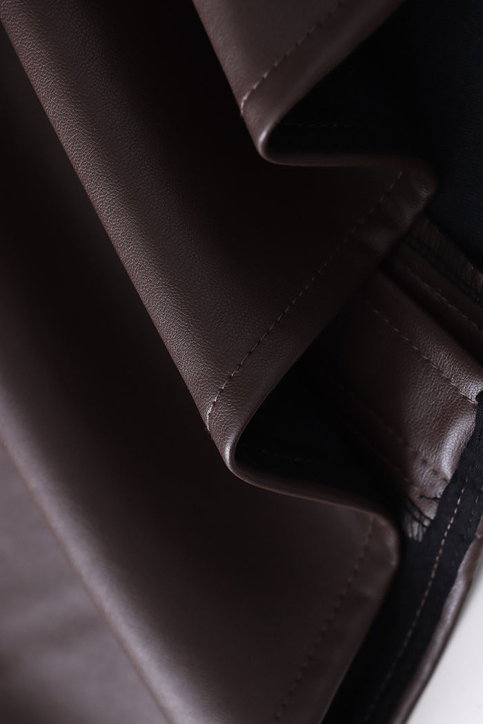Giacca in similpelle elegante con silhouette moderna