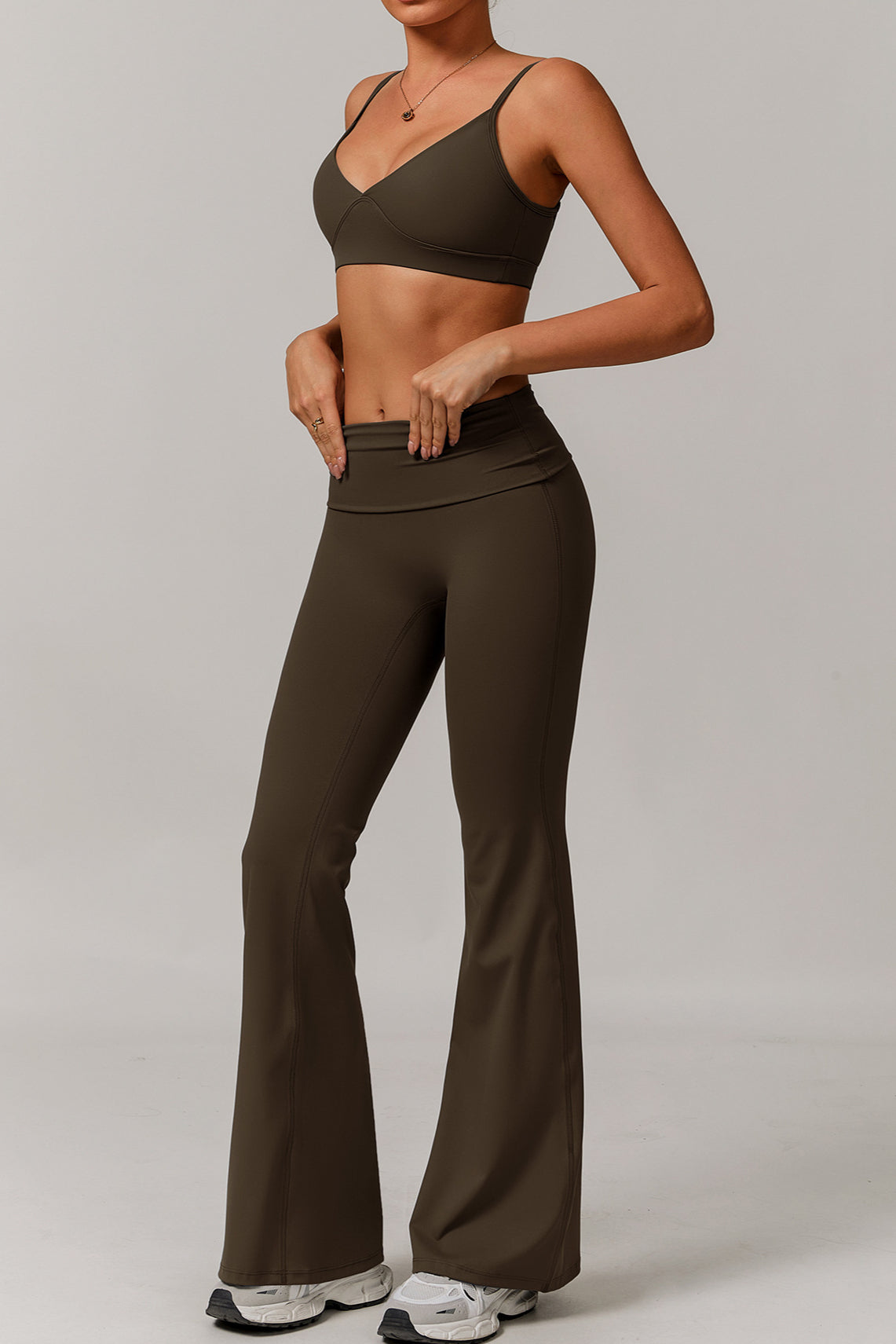Pantaloni a zampa a vita alta Contour Flow