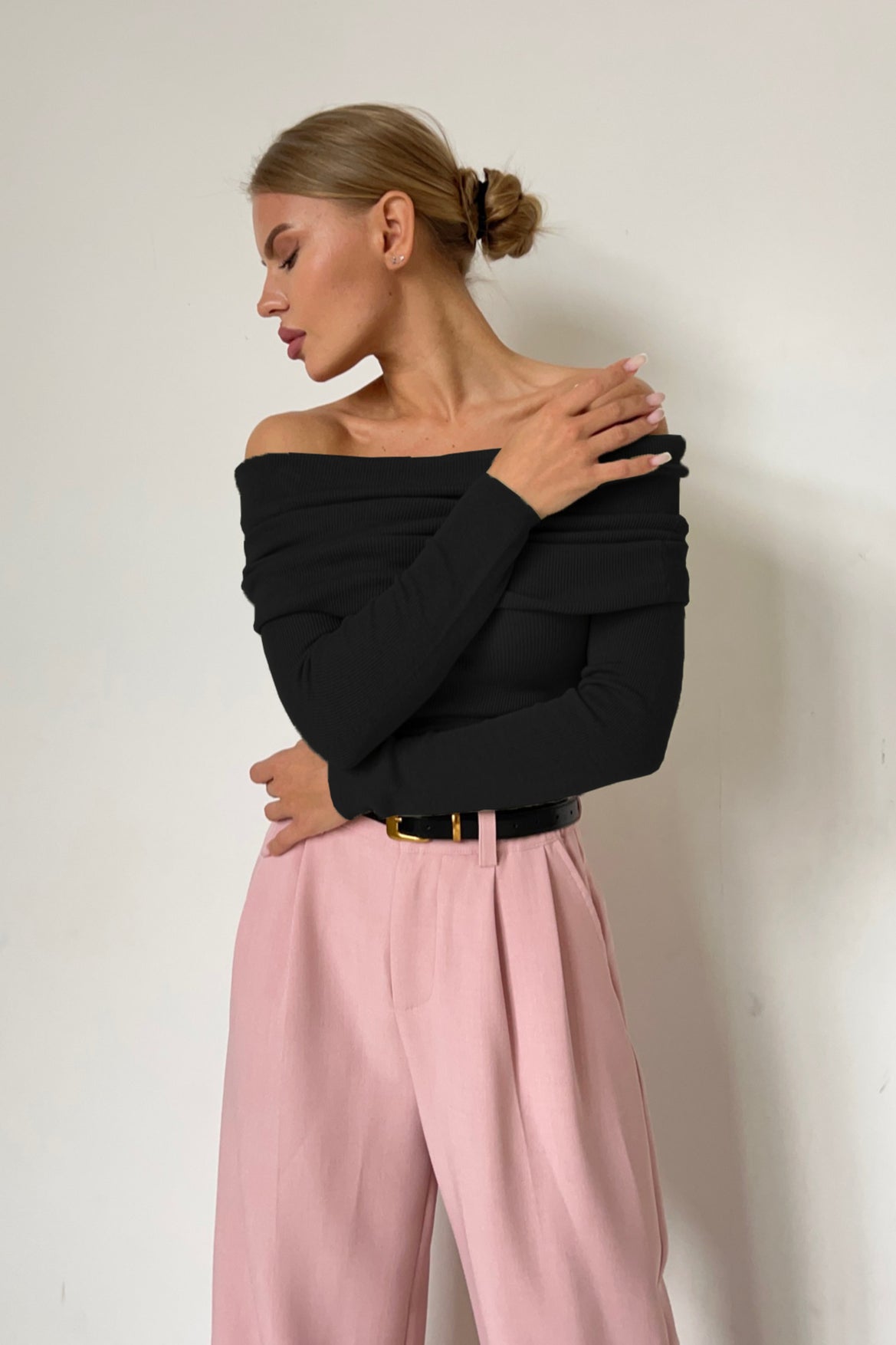 Maglione con spalle scoperte Serene Drape