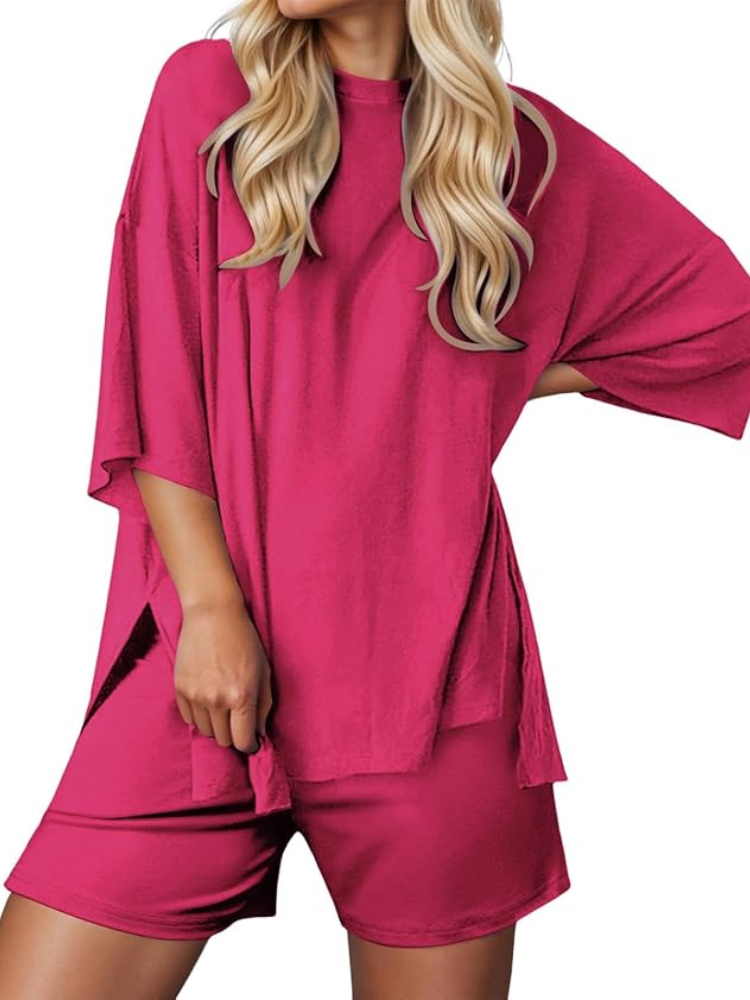 Completo da salotto morbido ed elasticizzato da donna: comodo ed elegante completo da 2 pezzi 