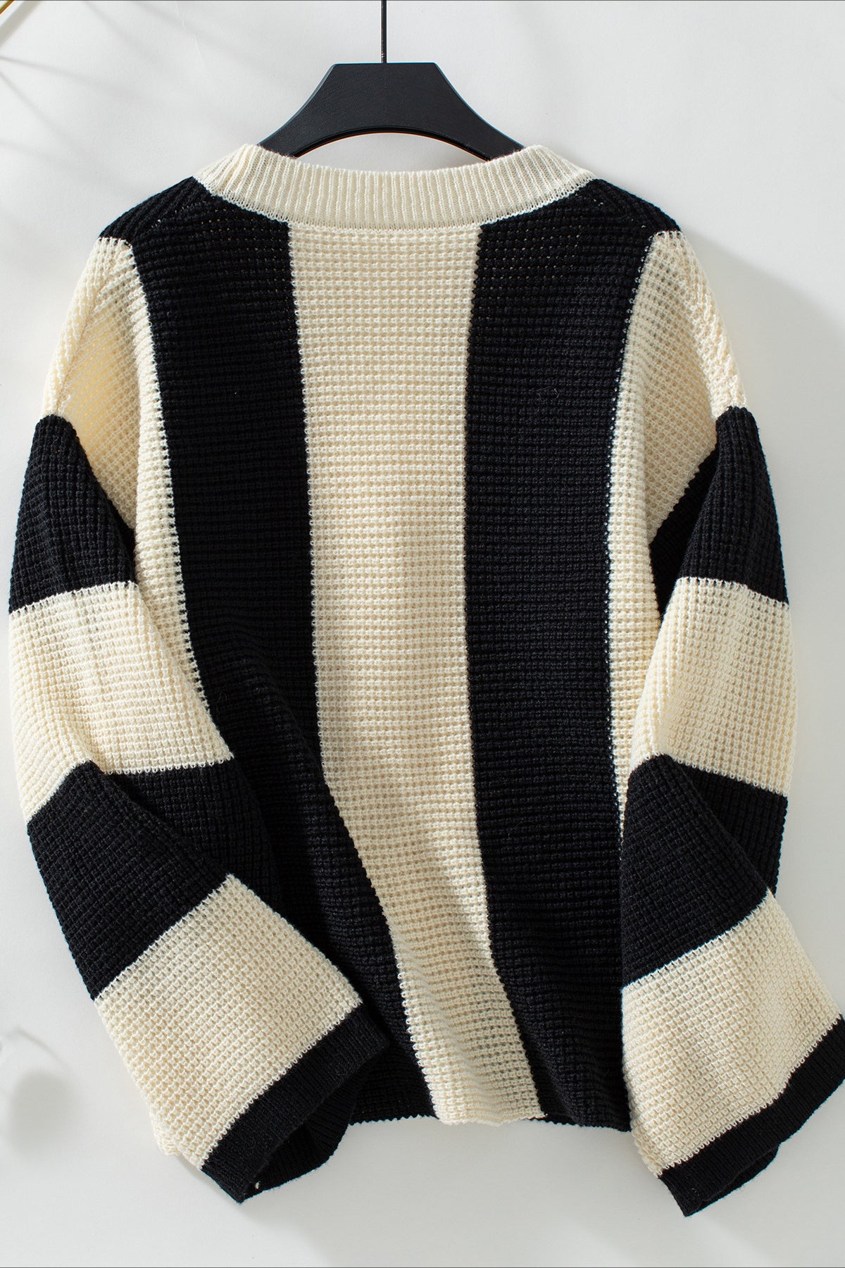 Cardigan elegante a righe con scollo a V e bottoni, a maniche lunghe 