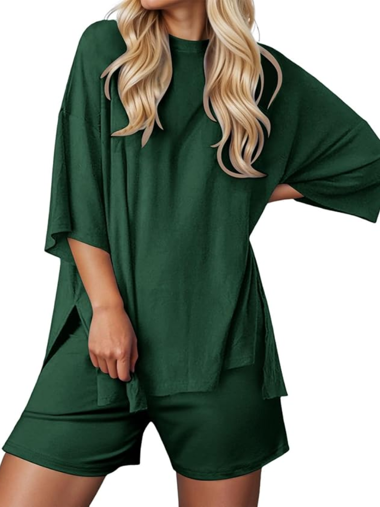 Completo da salotto morbido ed elasticizzato da donna: comodo ed elegante completo da 2 pezzi 