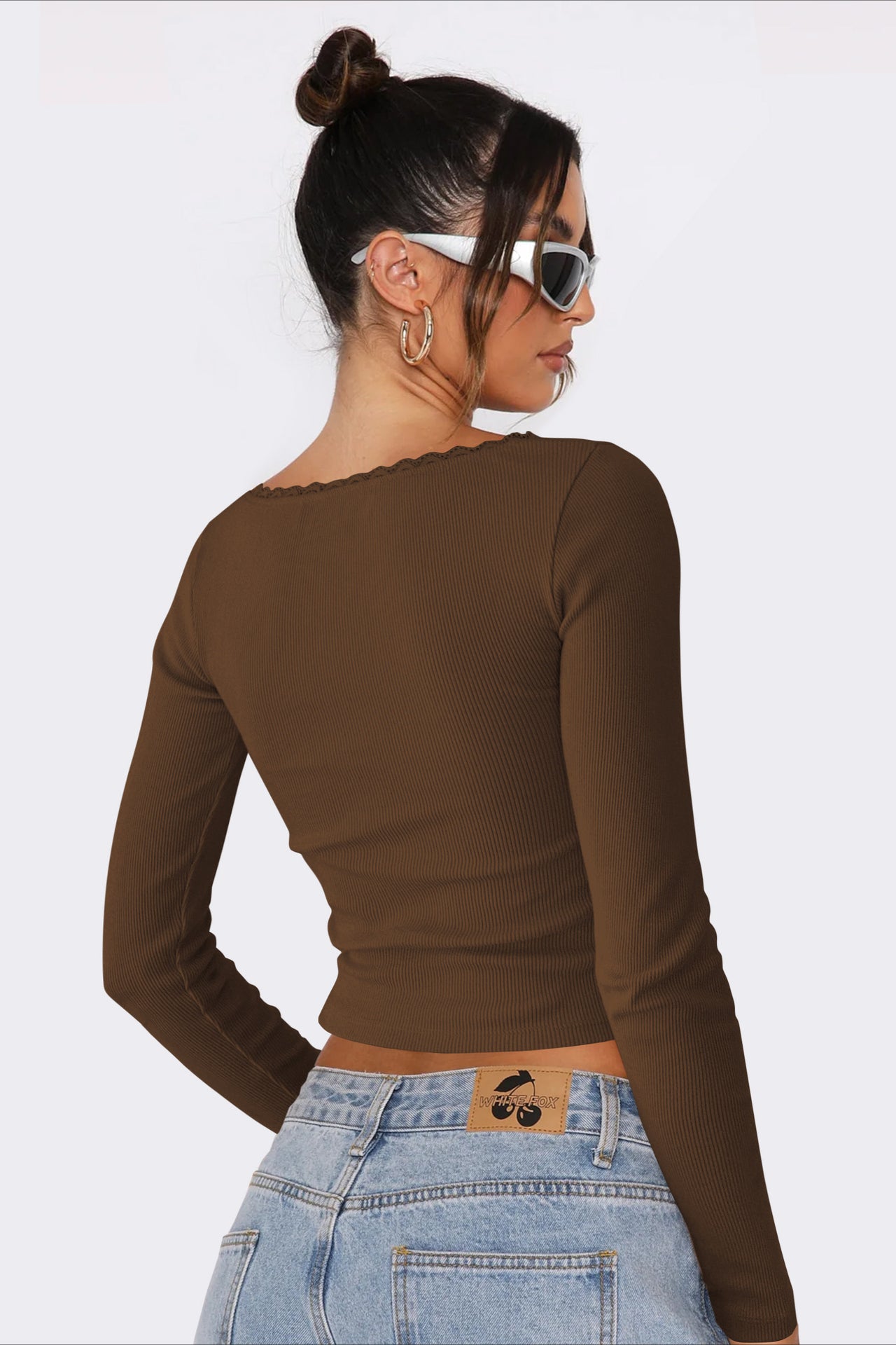 Top corto sexy a maniche lunghe marrone con pizzo