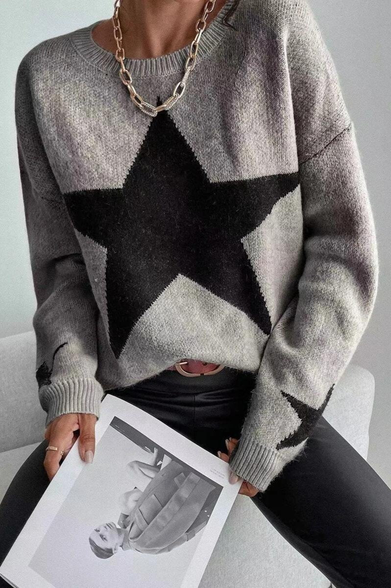 Maglione grigio a maniche lunghe con stampa a stelle 